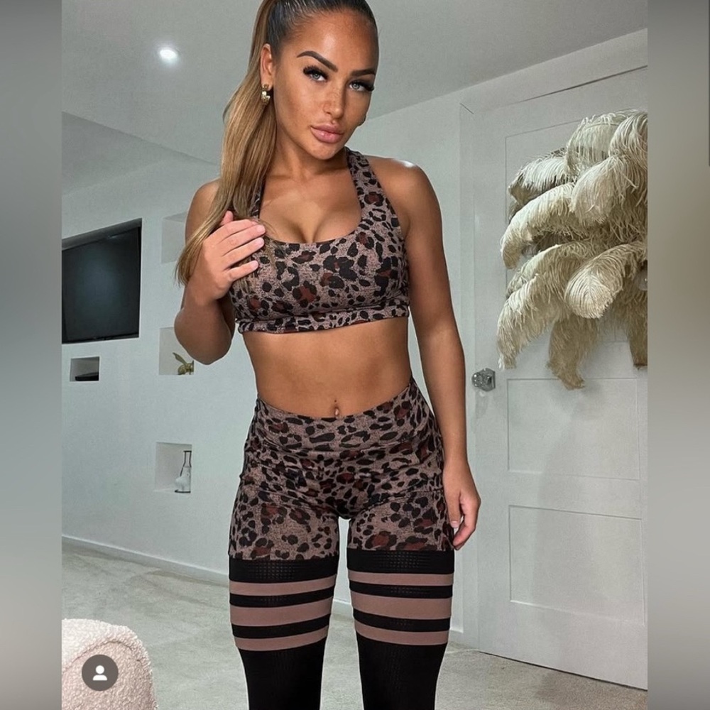 Bombshell Sportswear Leopard Print Leggings